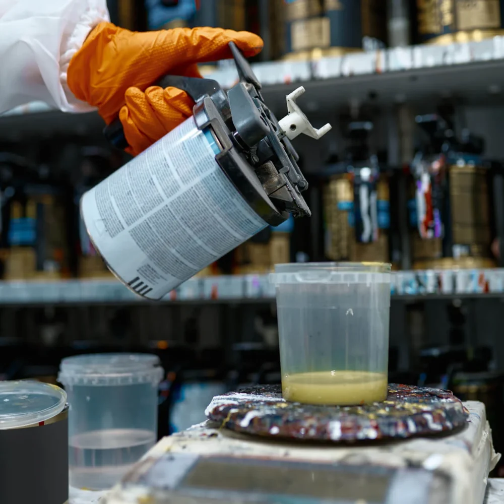 car-paint-preparation-and-weighing-ingredients-pro-2023-11-27-05-09-52-utc.jpg